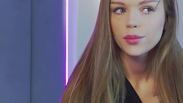 MarilynNova online show from 01-12-26, 04:50