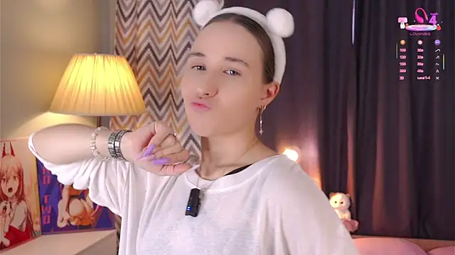 MaudAle online show from 10-04-25, 01:14