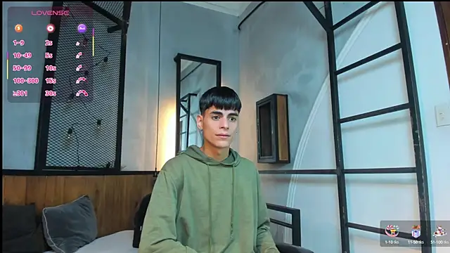 Snapshot of Dani_mc1 chatting on 09-15-25, 11:32 Dani mc1 online show from 09-15-25, 11:32