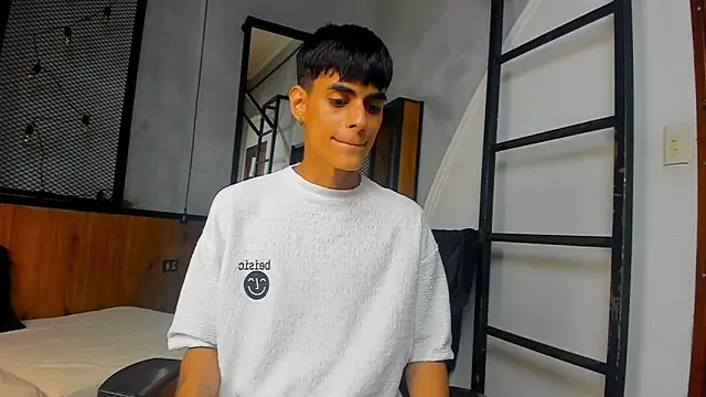 Snapshot of Dani_mc1 chatting on 09-20-25, 11:55 Dani mc1 online show from 09-20-25, 11:55