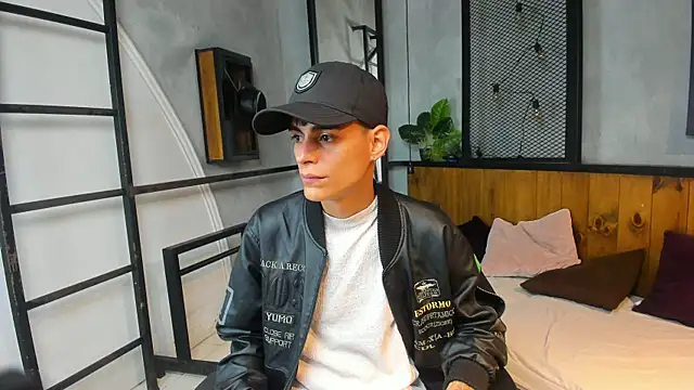 Snapshot of Dani_mc1 chatting on 11-02-25, 11:34 Dani mc1 online show from 11-02-25, 11:34