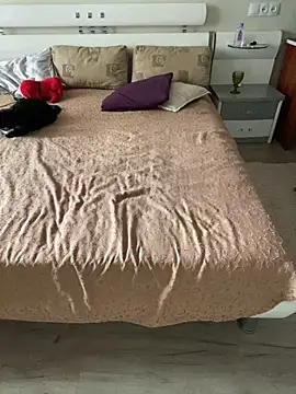 missevacrystal online show from 09-29-25, 01:16