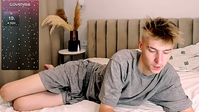 MrSexyCum4U online show from 10-10-25, 11:04