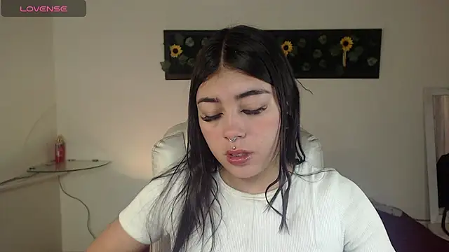 Snapshot of gabriella_live chatting on 11-11-25, 02:28 gabriella live online show from 11-11-25, 02:28