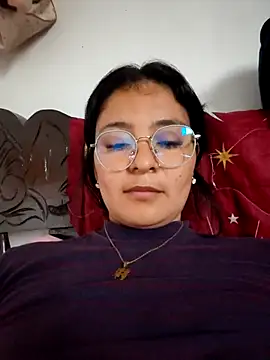 Lily-o online show from 12-19-25, 03:08