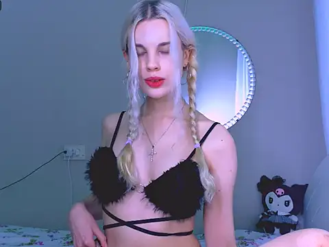 carmen crybaby online show from 10-13-25, 04:40