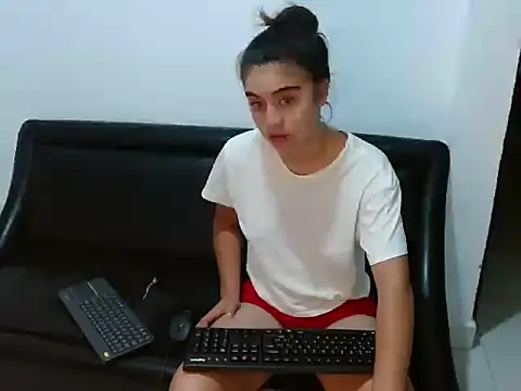 Arieeel 09 online show from 10-14-25, 11:05