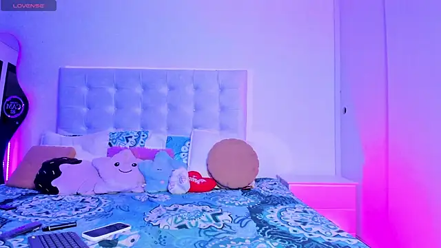 Baby Steff online show from 10-10-25, 04:00