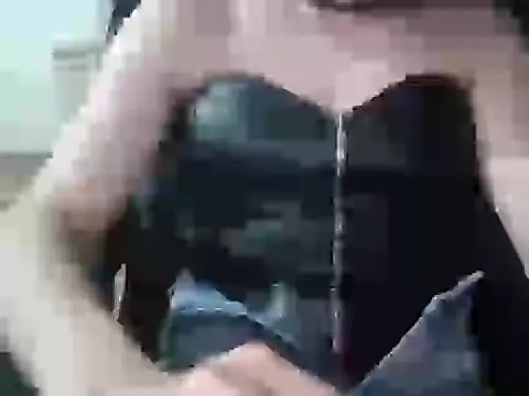 Snapshot of PaulysSecret chatting on 12-04-25, 02:32 PaulysSecret online show from 12-04-25, 02:32