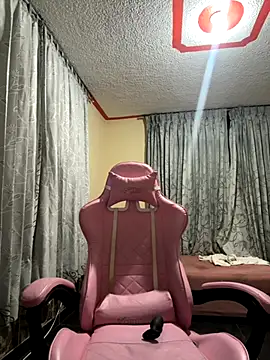 laure torres online show from 10-12-25, 08:02