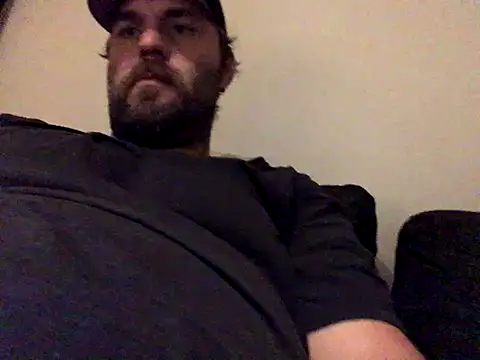 Snapshot of Bamse28 chatting on 09-28-25, 02:06 Bamse28 online show from 09-28-25, 02:06