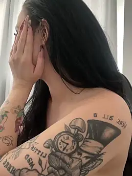 Snapshot of yumi-hot chatting on 04-15-26, 04:36 yumi-hot online show from 04-15-26, 04:36