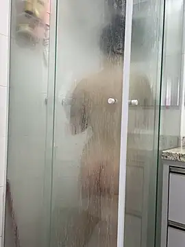 Snapshot of yumi-hot chatting on 04-16-26, 03:35 yumi-hot online show from 04-16-26, 03:35