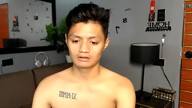 Snapshot of LucasSoYummyy chatting on 11-18-25, 09:58 LucasSoYummyy online show from 11-18-25, 09:58