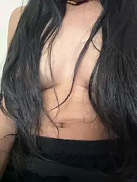 Snapshot of modelnishu chatting on 03-05-26, 04:25 modelnishu online show from 03-05-26, 04:25