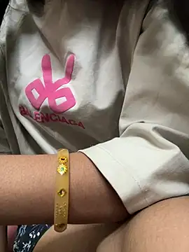 Snapshot of modelnishu chatting on 03-11-26, 03:18 modelnishu online show from 03-11-26, 03:18