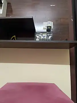 Snapshot of modelnishu chatting on 04-05-26, 02:47 modelnishu online show from 04-05-26, 02:47