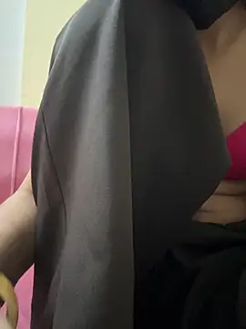 Snapshot of modelnishu chatting on 04-12-26, 01:05 modelnishu online show from 04-12-26, 01:05