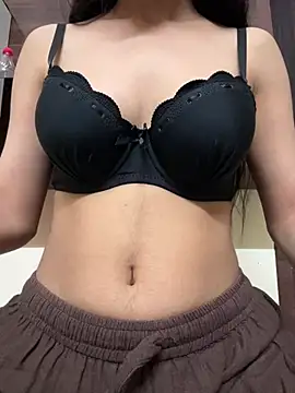 Snapshot of modelnishu chatting on 04-13-26, 01:16 modelnishu online show from 04-13-26, 01:16