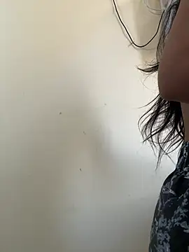 Snapshot of modelnishu chatting on 04-16-26, 01:06 modelnishu online show from 04-16-26, 01:06