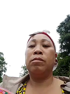 Mamapm20 online show from 10-16-25, 01:39