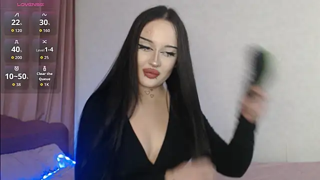 kari meow online show from 10-13-25, 07:25