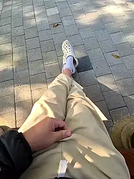 starvingo2002 online show from 11-05-25, 04:34