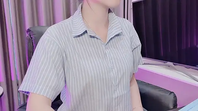 Snapshot of _Dorry_ chatting on 11-10-25, 08:46 Dorry online show from 11-10-25, 08:46