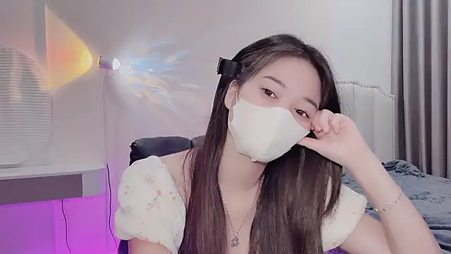 Snapshot of _Dorry_ chatting on 11-19-25, 07:03 Dorry online show from 11-19-25, 07:03