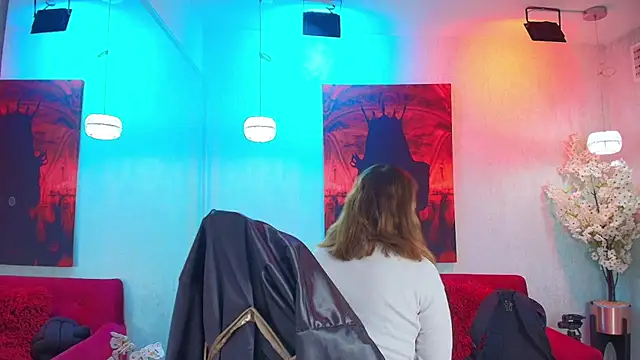 Snapshot of Valery_milleer chatting on 10-27-25, 12:31 Valery milleer online show from 10-27-25, 12:31