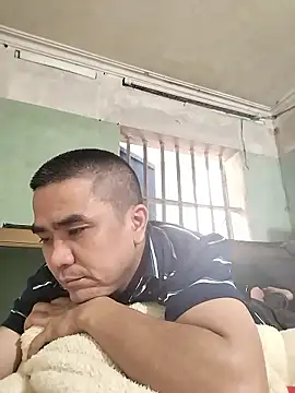 Snapshot of HoangNam20x chatting on 10-25-25, 05:04 HoangNam20x online show from 10-25-25, 05:04