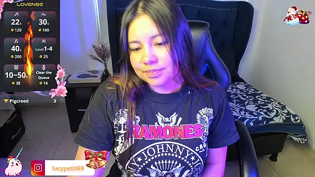 LucyPetit online show from 01-07-26, 01:13