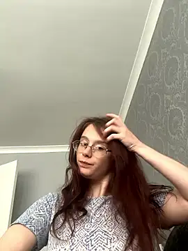 Snapshot of raen001 chatting on 09-14-25, 04:39 raen001 online show from 09-14-25, 04:39