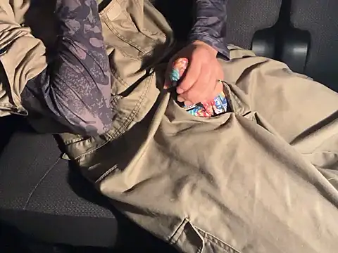 CAMEL1913 online show from 10-31-25, 05:14