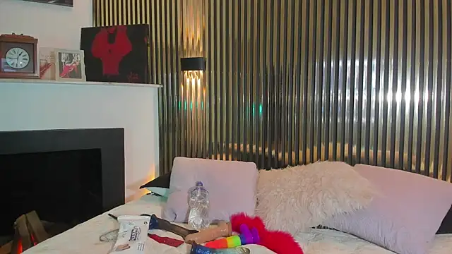 SyraPalmer online show from 11-08-25, 03:18