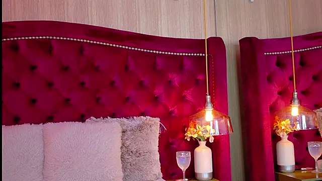 Snapshot of ZaraGold chatting on 02-27-26, 11:05 ZaraGold online show from 02-27-26, 11:05