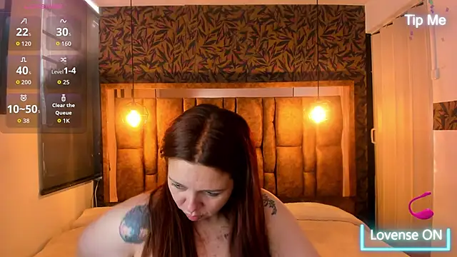 Isa Thompson   online show from 10-23-25, 12:04