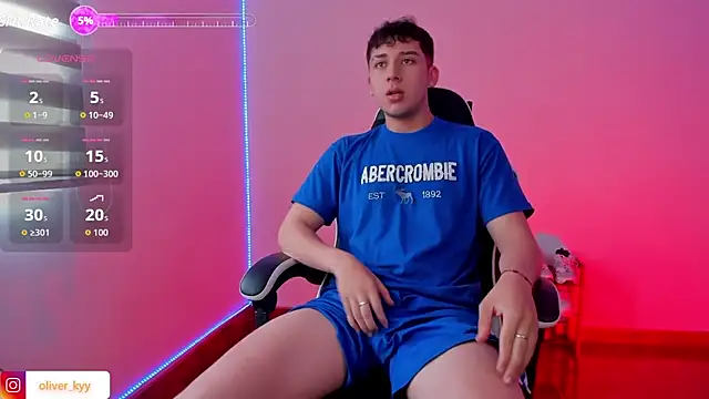 Snapshot of Casper___kyy chatting on 10-20-25, 07:36 Casper kyy online show from 10-20-25, 07:36