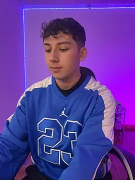 Snapshot of Casper___kyy chatting on 11-07-25, 06:30 Casper kyy online show from 11-07-25, 06:30