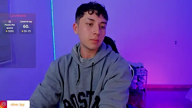 Snapshot of Casper___kyy chatting on 11-09-25, 06:33 Casper kyy online show from 11-09-25, 06:33