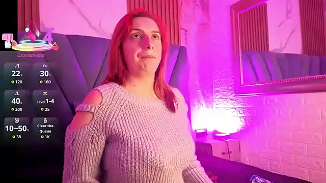 Snapshot of angel__red_ chatting on 11-09-25, 11:14 angel red online show from 11-09-25, 11:14