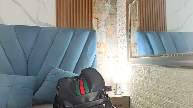 Snapshot of angel__red_ chatting on 01-14-26, 03:12 angel red online show from 01-14-26, 03:12