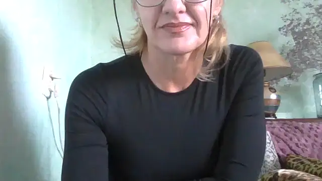 TianaQLove online show from 10-11-25, 11:20