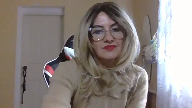 TianaQLove online show from 10-21-25, 02:29