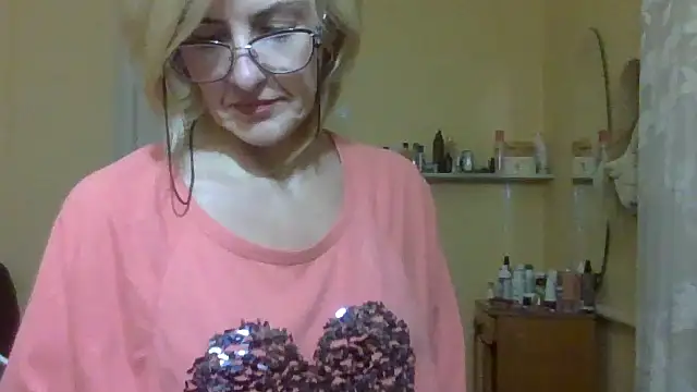 TianaQLove online show from 11-20-25, 06:51