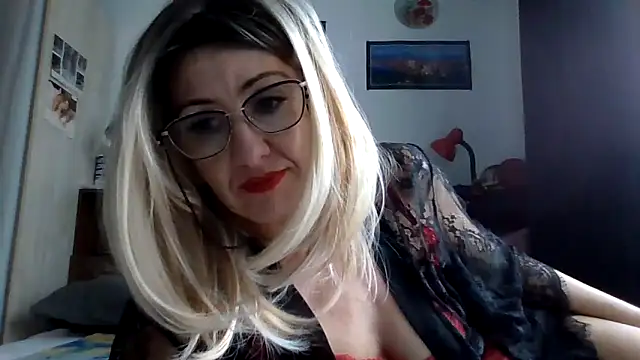 TianaQLove online show from 11-24-25, 02:17