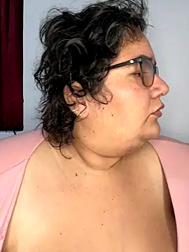 Snapshot of Mariana_cooper_07 chatting on 10-22-25, 11:32 Mariana cooper 07 online show from 10-22-25, 11:32