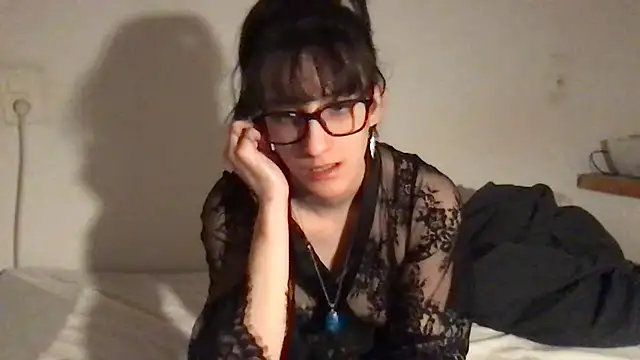 kimii222409 online show from 11-28-25, 08:44