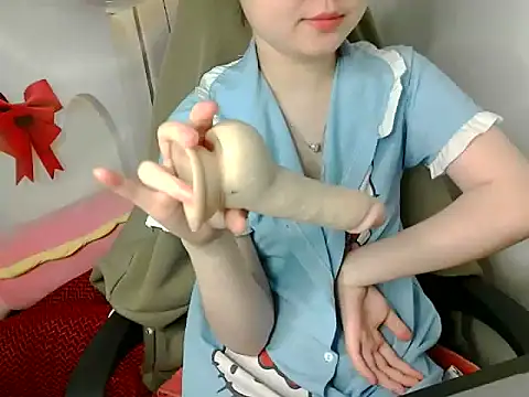 Snapshot of leisure_crime23 chatting on 02-05-26, 12:37 leisure crime23 online show from 02-05-26, 12:37