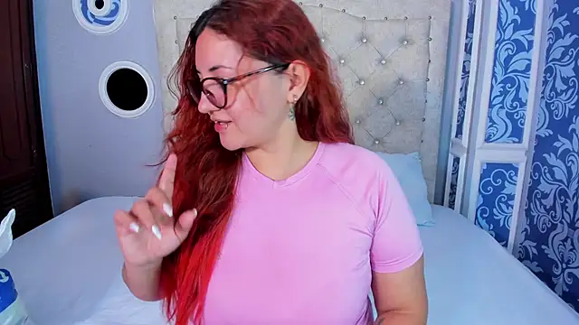 Snapshot of mishell_lovely chatting on 10-14-25, 01:34 mishell lovely online show from 10-14-25, 01:34